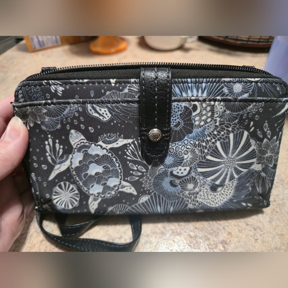 Imperfect Sakroots Black and Blue Floral Clutch